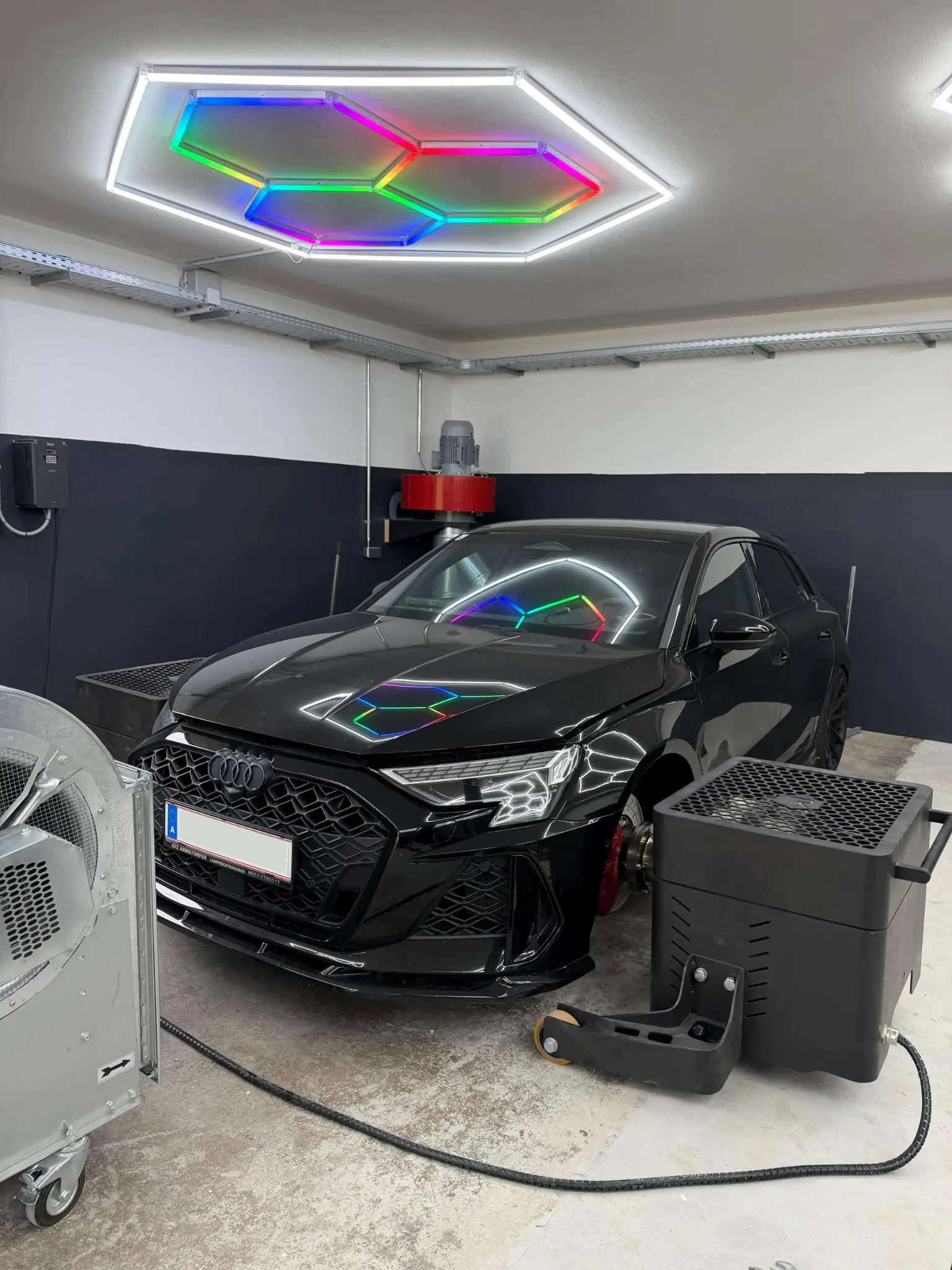 audi schwarz werkstatt